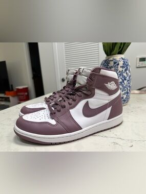 Nike Air Jordan 1 High OG – Mauve/White – Men’s Size 8.5